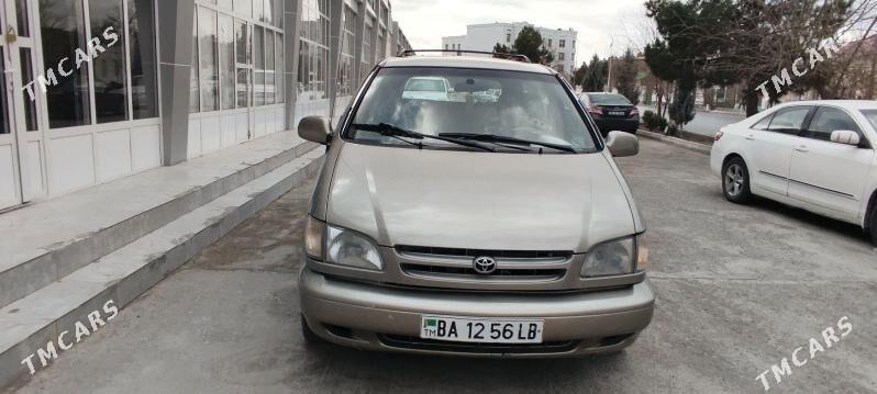 Toyota Sienna 2000 - 170 000 TMT - Туркменабат - img 1