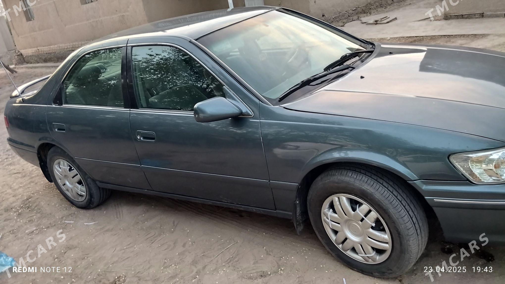 Toyota Camry 2001 - 140 000 TMT - Köneürgenç - img 1
