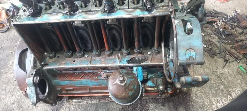 MTZ T-28 1989 - 30 000 TMT - Ýaşlyk - img 1