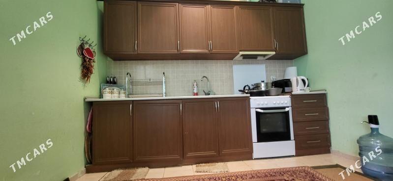 kuhny garnatur - Sowetskiý köç. (Garaşsyzlyk şaýoly) - img 1