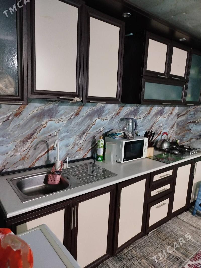 Kuhuny garnetur - Теджен - img 1