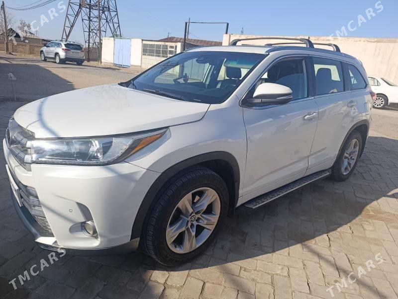 Toyota Highlander 2019 - 450 000 TMT - Ýolöten - img 1
