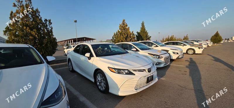 Toyota Camry 2022 - 285 000 TMT - Ашхабад - img 1