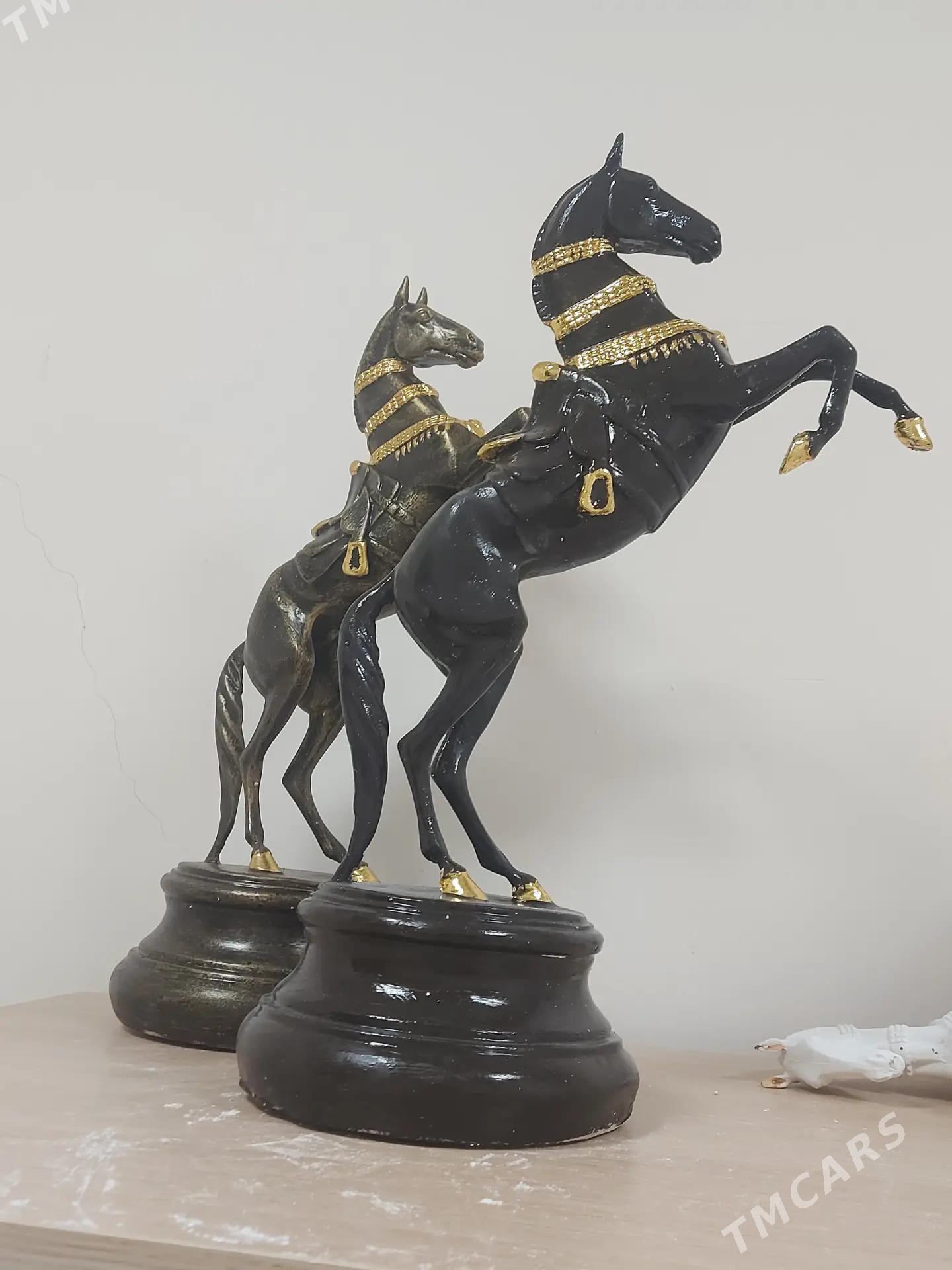 At heýkel - Aşgabat - img 1