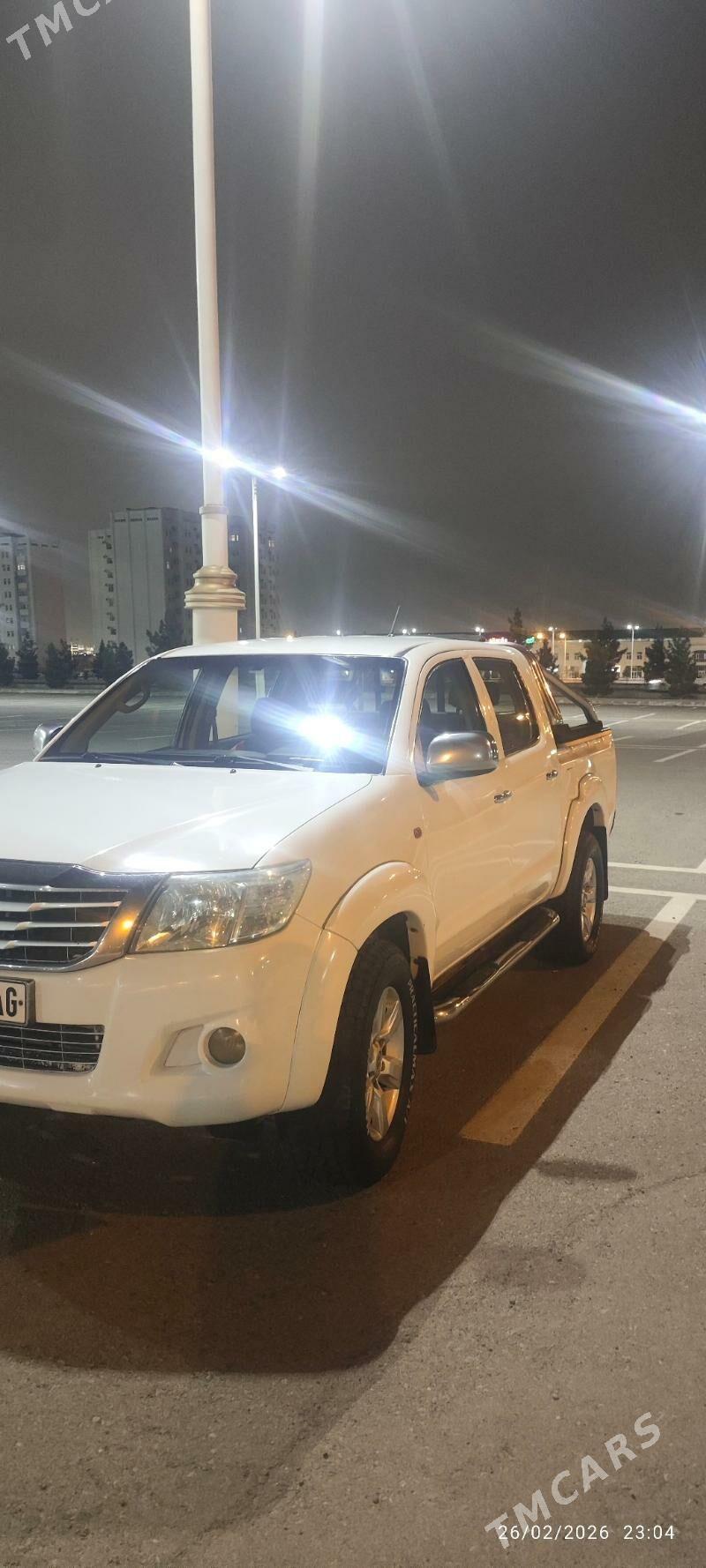 Toyota Hilux 2014 - 300 000 TMT - Ашхабад - img 1