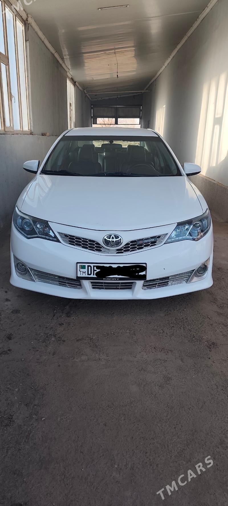 Toyota Camry 2014 - 240 000 TMT - Акдепе - img 1