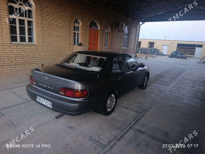 Toyota Camry 1995 - 98 000 TMT - Mary - img 1