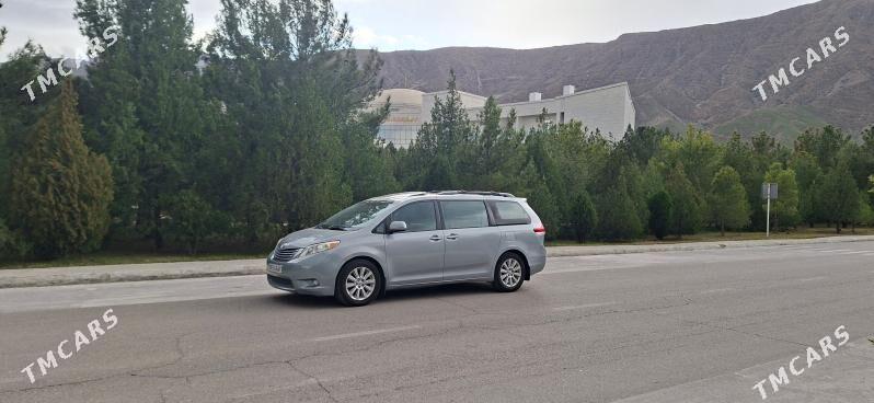 Toyota Sienna 2013 - 337 000 TMT - Bäherden - img 1