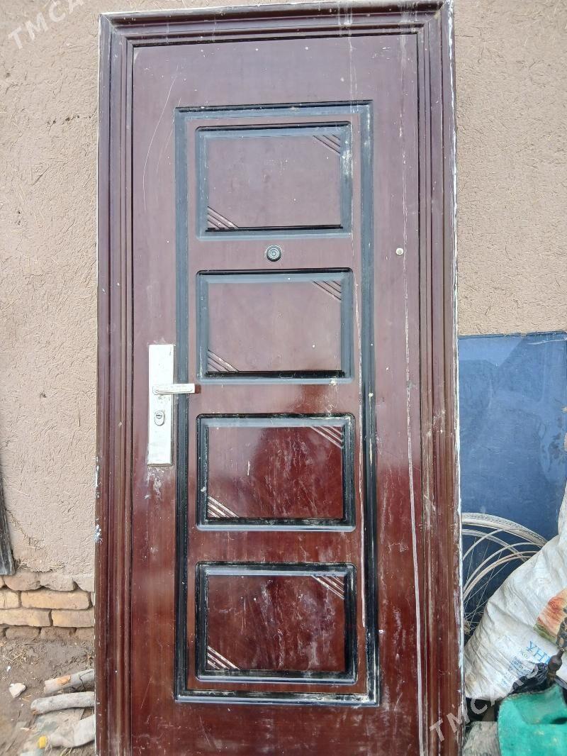 Demir gapi - Gurbansoltan Eje - img 1