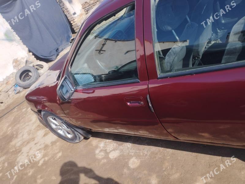 Opel Vectra 1992 - 28 000 TMT - Kerki - img 1