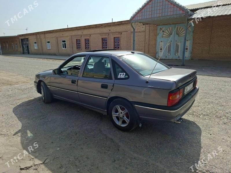 Opel Vectra 1992 - 55 000 TMT - Чарджоу - img 1