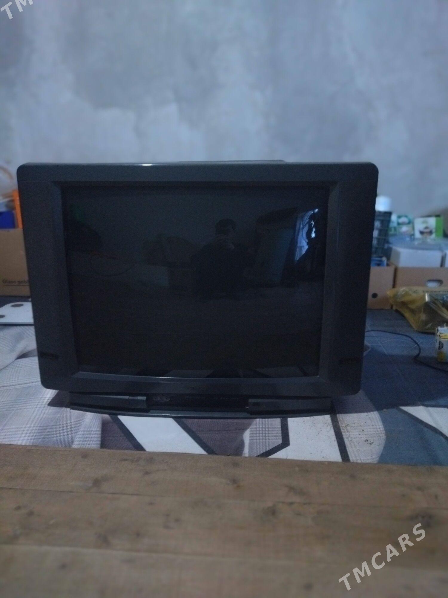 Televizor - Gurbansoltan Eje - img 1