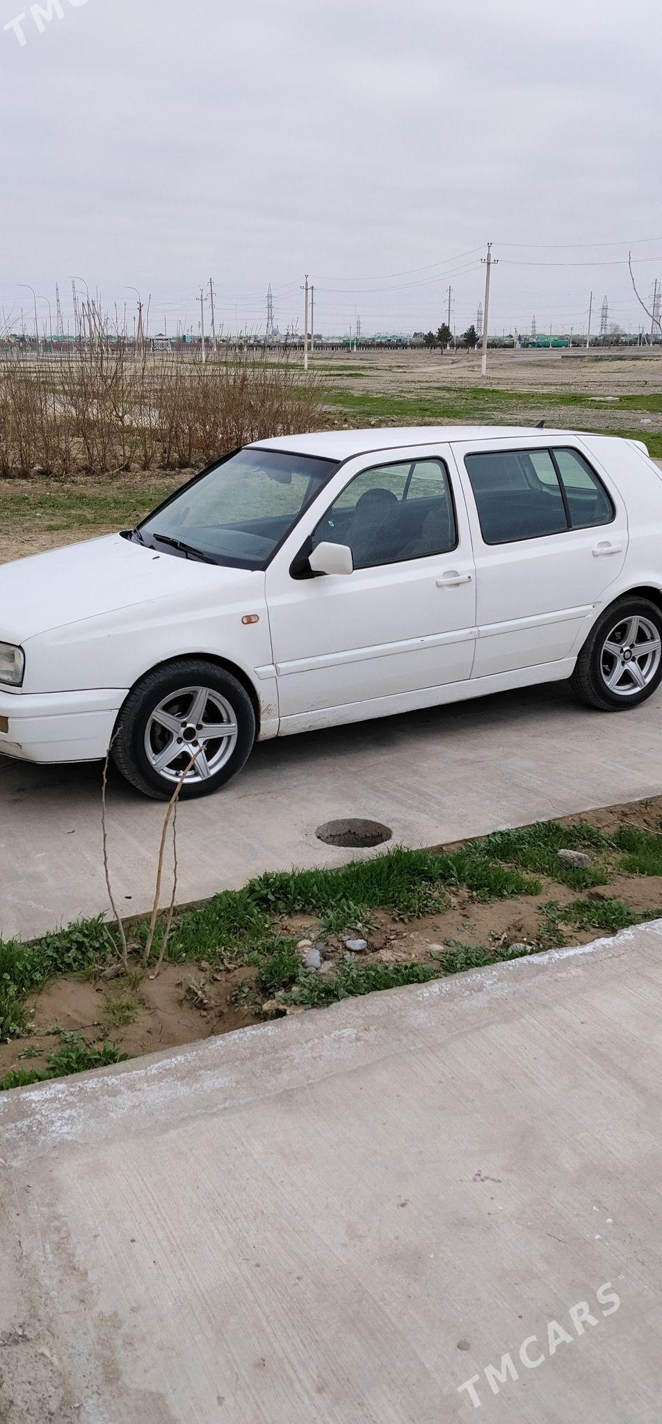 Volkswagen Golf III 1996 - 20 000 TMT - Büzmeýin GRES - img 1