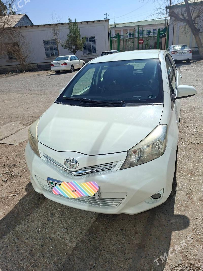 Toyota Yaris 2013 - 150 000 TMT - Туркменабат - img 1
