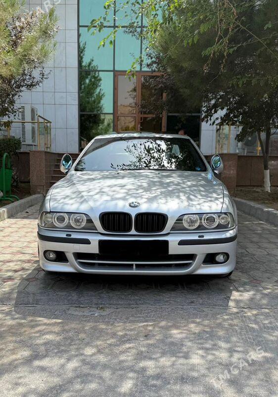 BMW E39 2001 - 165 000 TMT - Türkmenbaşy - img 1