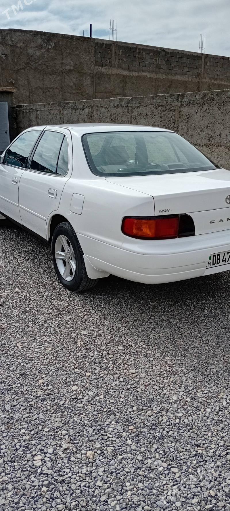 Toyota Camry 1994 - 95 000 TMT - Гызыларбат - img 1