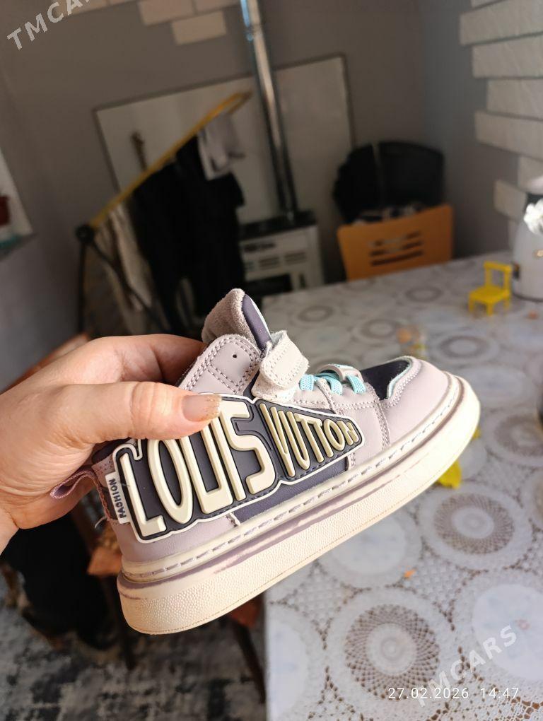 красовки - Туркменбаши - img 1