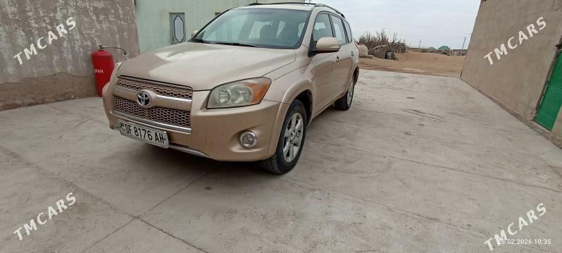 Toyota RAV4 2010 - 245 000 TMT - Ak bugdaý etraby - img 1