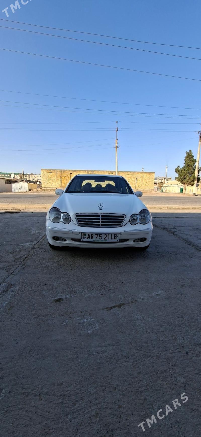 Mercedes-Benz C250 2003 - 110 000 TMT - Туркменабат - img 1