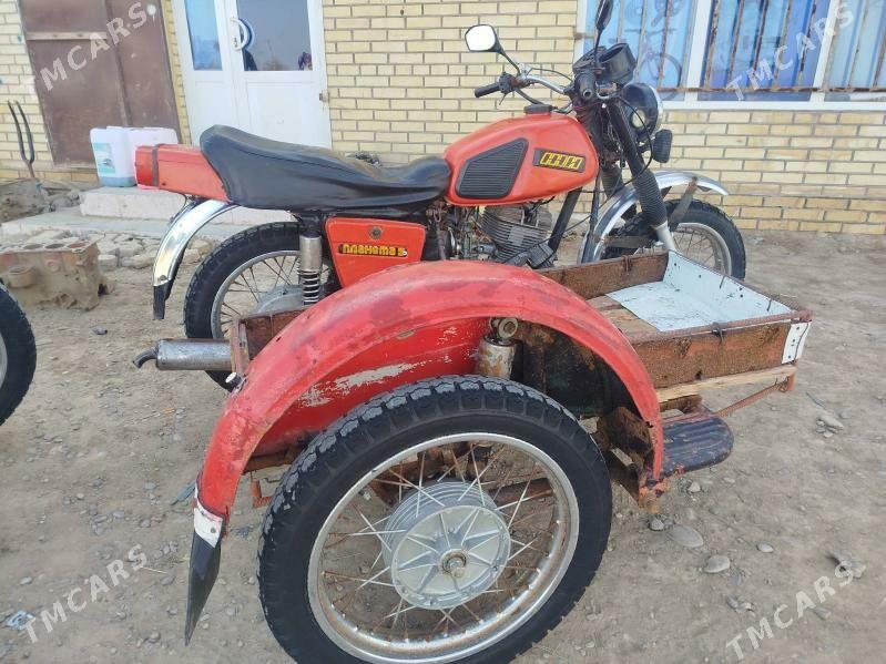 Iž Planeta 5 2008 - 12 000 TMT - Murgap - img 1