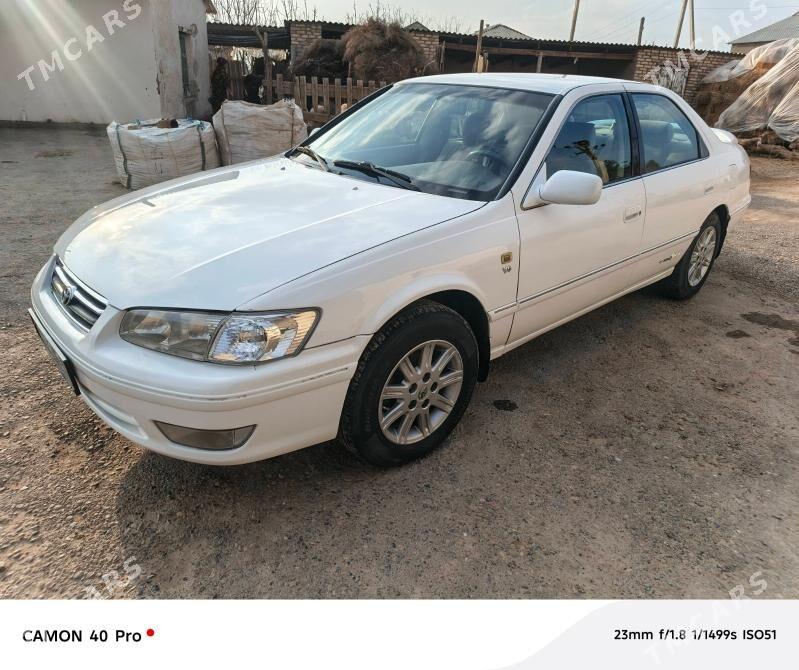 Toyota Camry 1998 - 135 000 TMT - Теджен - img 1