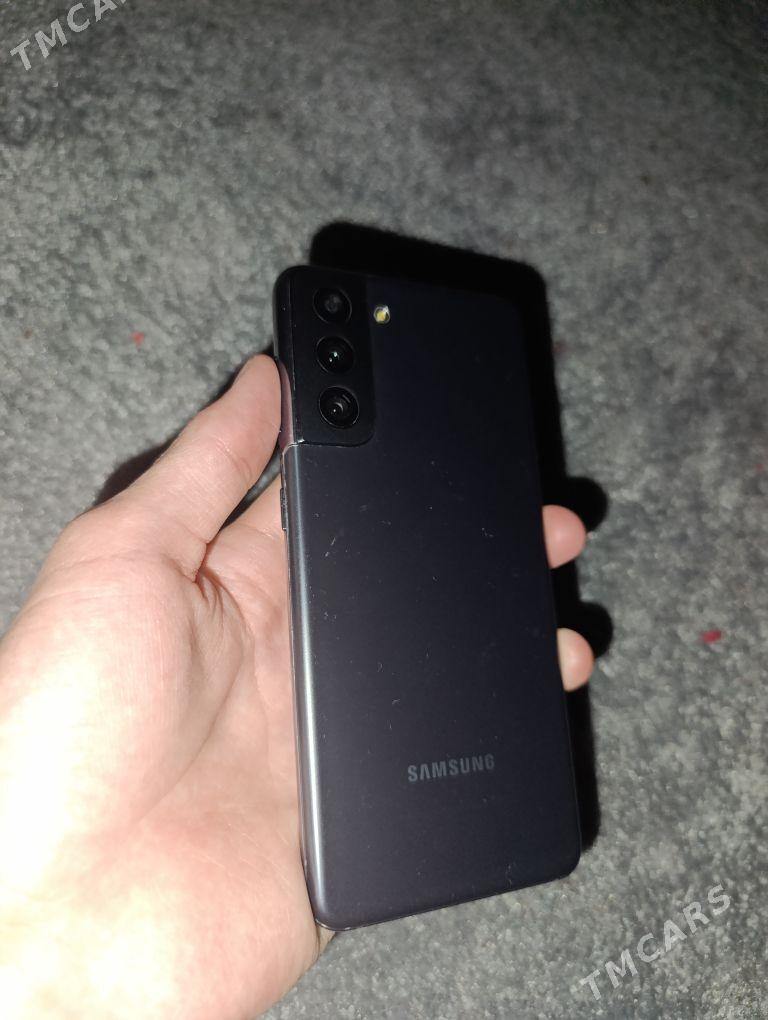 Galaxy S21 5G - Мары - img 1