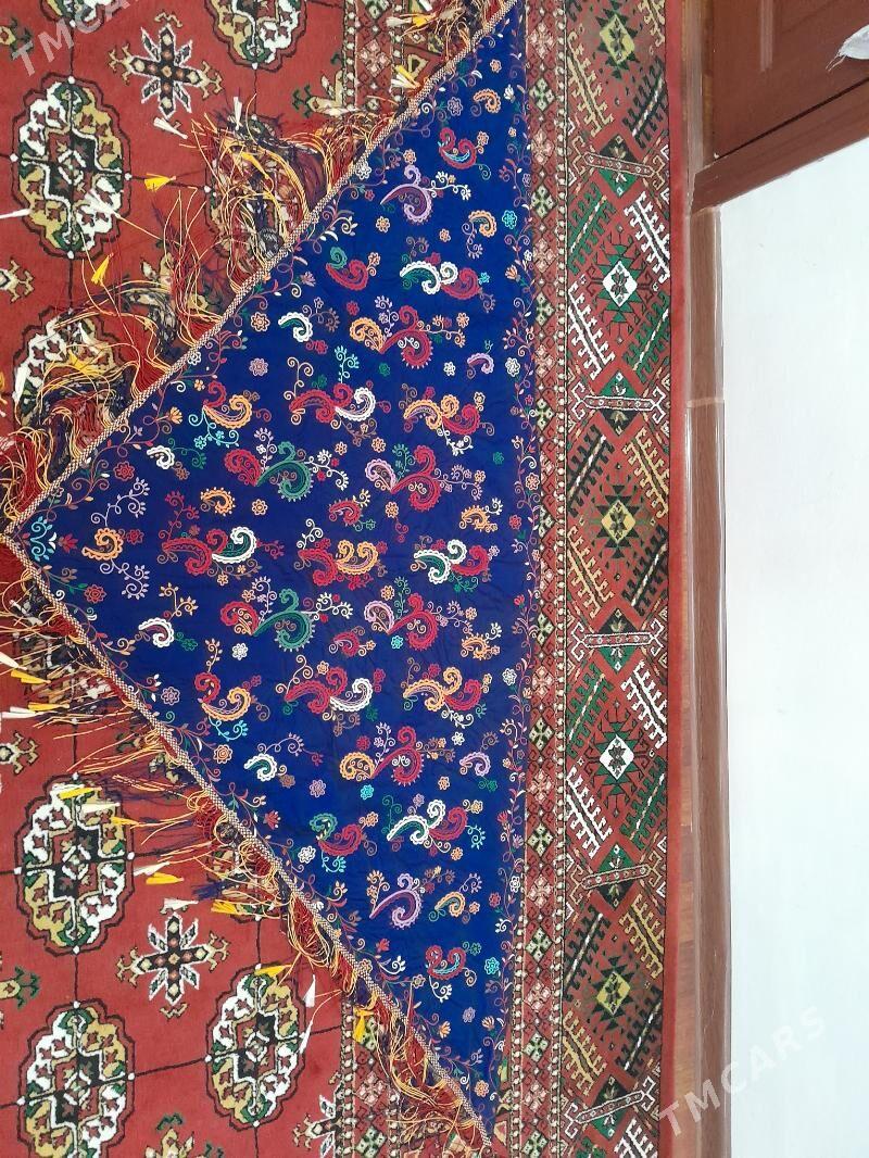 El kesde gynac - Moskowskiý köç. (10 ýyl abadançylyk şaýoly) - img 1