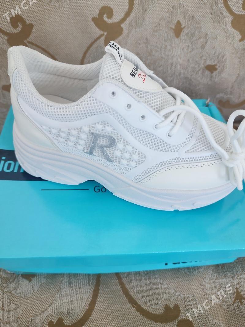 КРОССОВКИ НОВЫЕ - Дашогуз - img 1