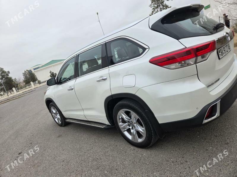 Toyota Highlander 2018 - 485 000 TMT - Ашхабад - img 1