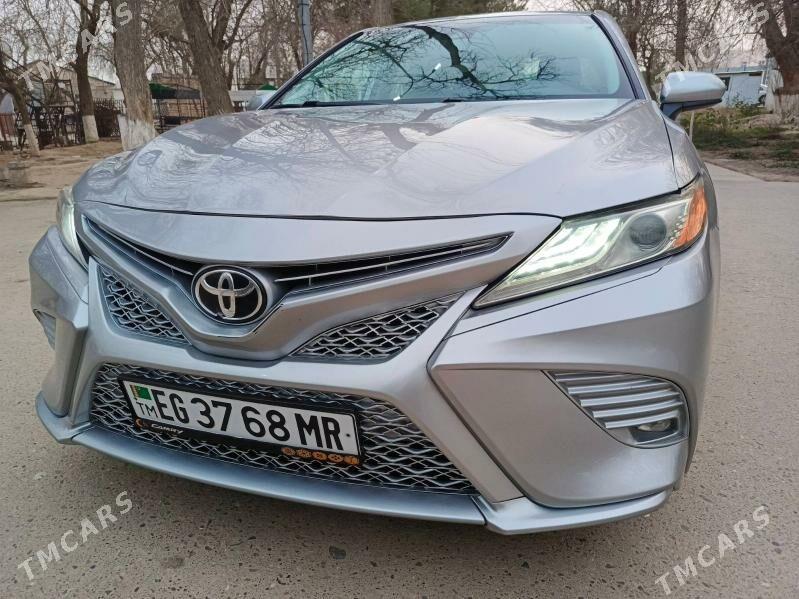 Toyota Camry 2018 - 290 000 TMT - Ýolöten - img 1