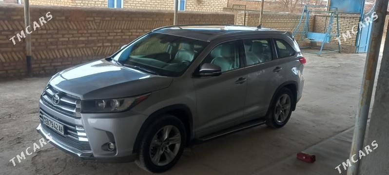 Toyota Highlander 2017 - 430 000 TMT - Arzuw - img 1