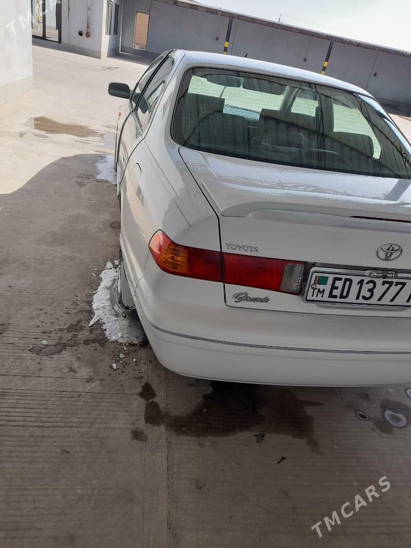 Toyota Camry 1998 - 140 000 TMT - Ашхабад - img 1