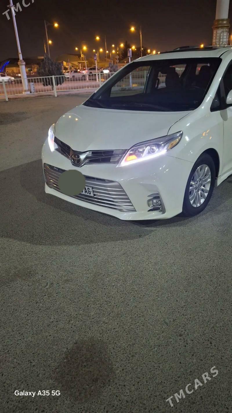 Toyota Sienna 2020 - 385 000 TMT - Aşgabat - img 1