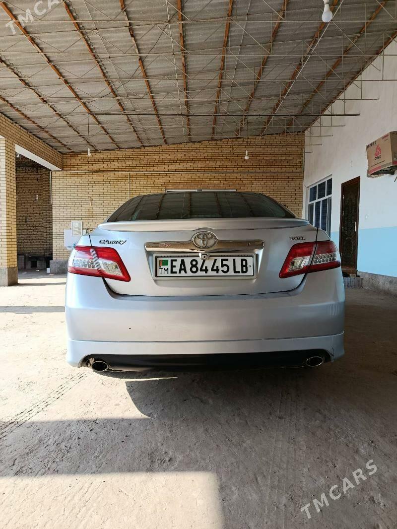 Toyota Camry 2010 - 229 000 TMT - Халач - img 1
