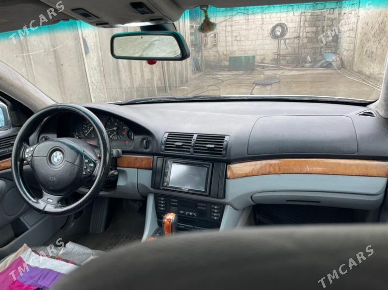 BMW E39 2000 - 115 000 TMT - Türkmenbaşy - img 1