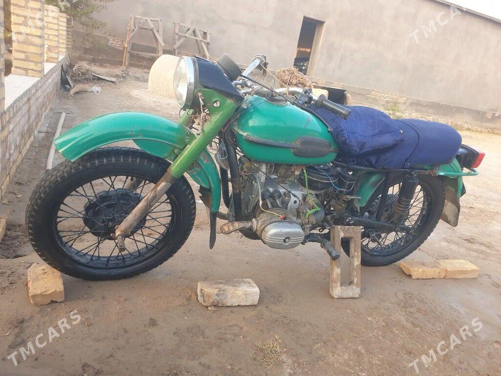 Fekon FK150-8G 2002 - 9 000 TMT - Халач - img 1