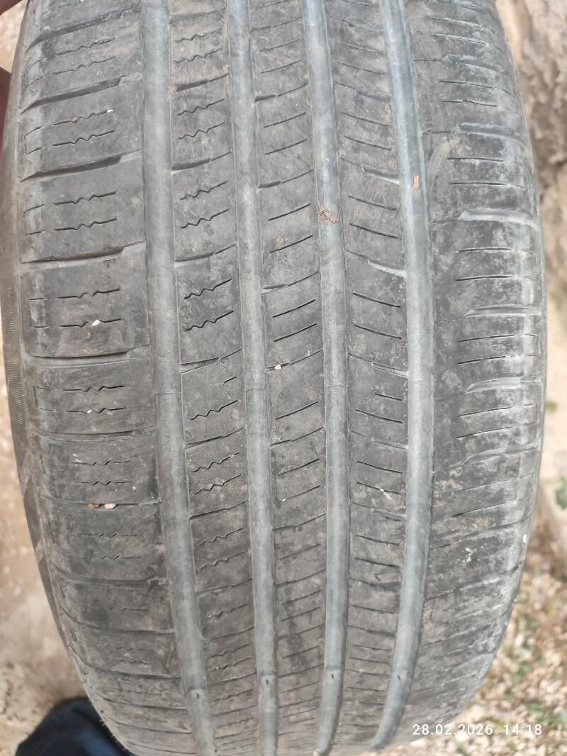 pakryşga 215/55/17 yyly 2023 300 TMT - Балканабат - img 1