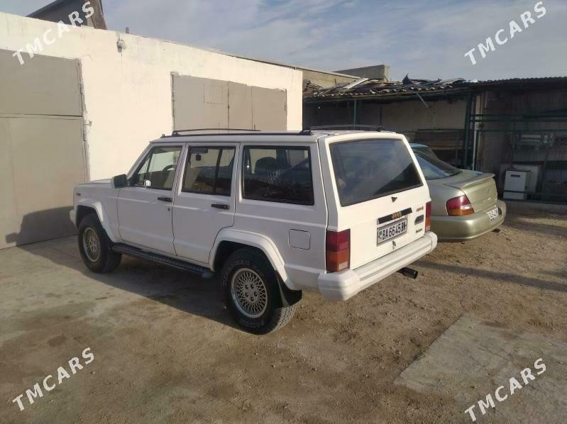 Jeep Cherokee 1993 - 38 000 TMT - Балканабат - img 1