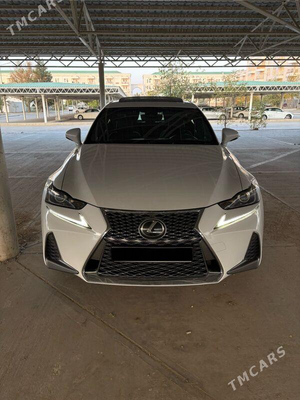 Lexus IS 2018 - 320 000 TMT - Ашхабад - img 1