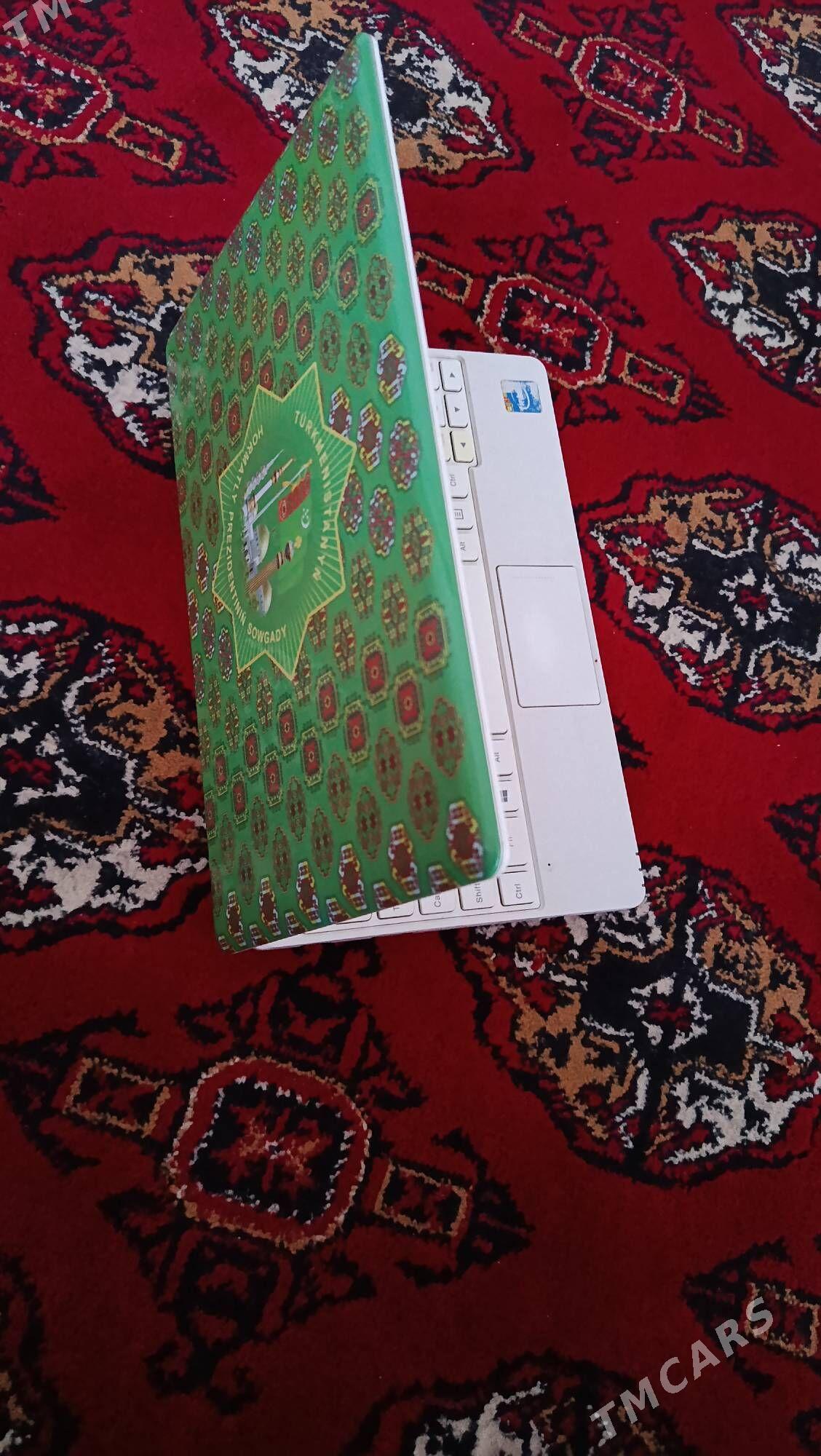 Komputer Lenova okuwçy - Сакарчага - img 1