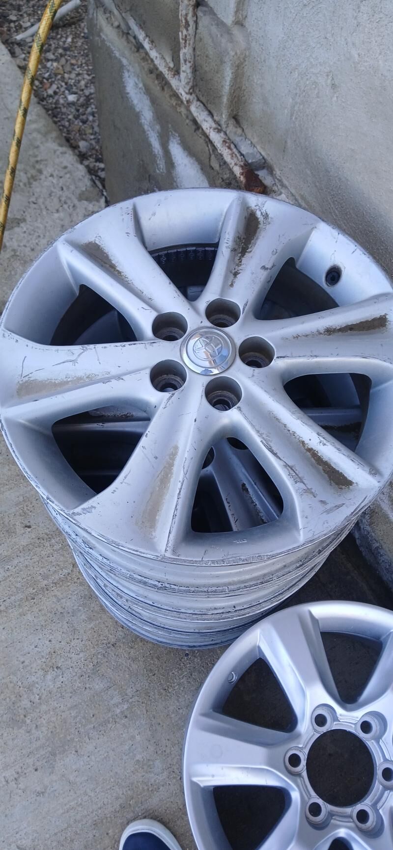 25 karolla 23 karolla 5 200 TMT - Туркменбаши - img 1