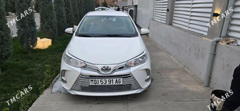 Toyota Yaris 2022 - 186 500 TMT - Ашхабад - img 1
