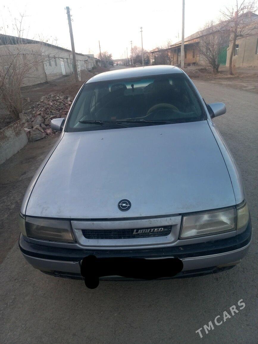 Opel Vectra 1990 - 35 000 TMT - Губадаг - img 1