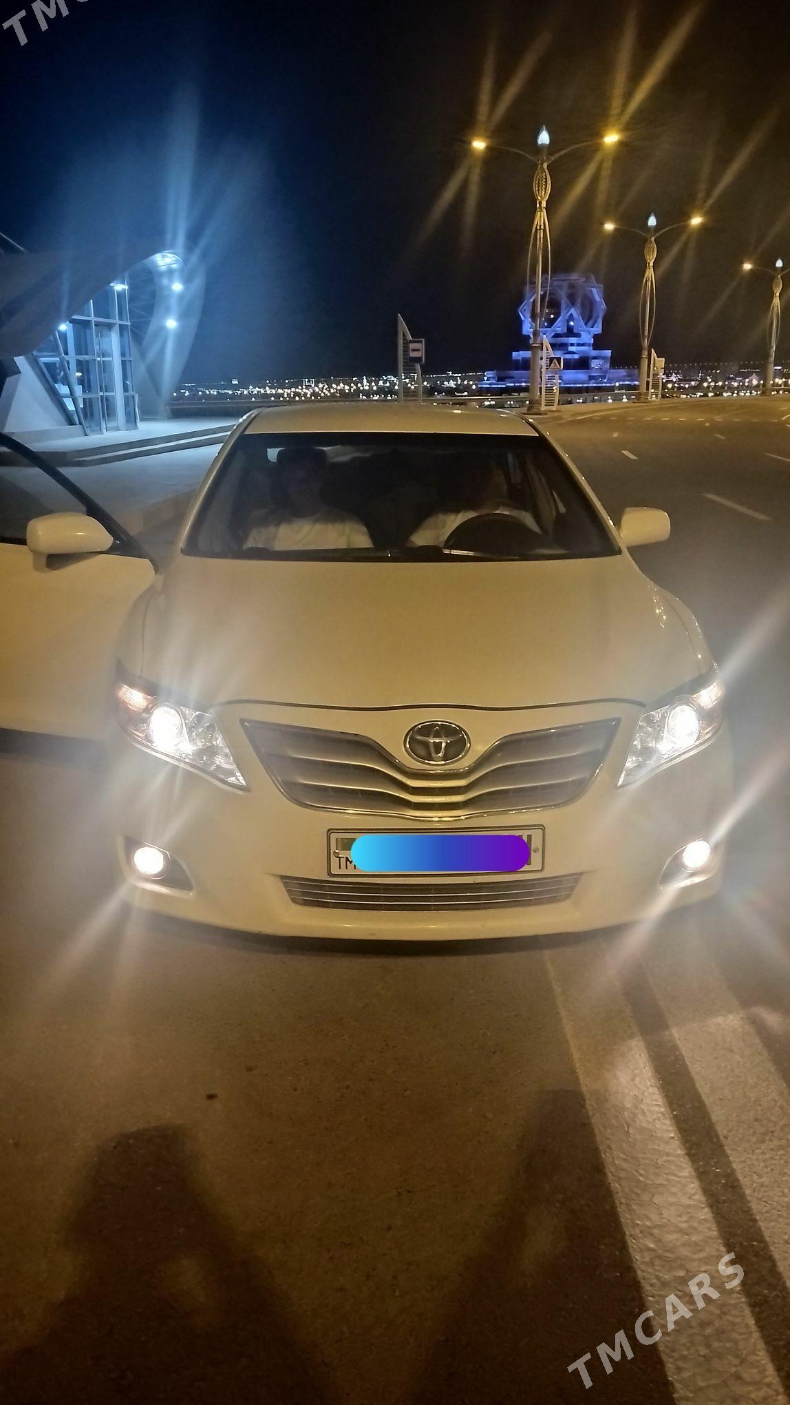 Toyota Camry 2011 - 190 000 TMT - Бабадайхан - img 1