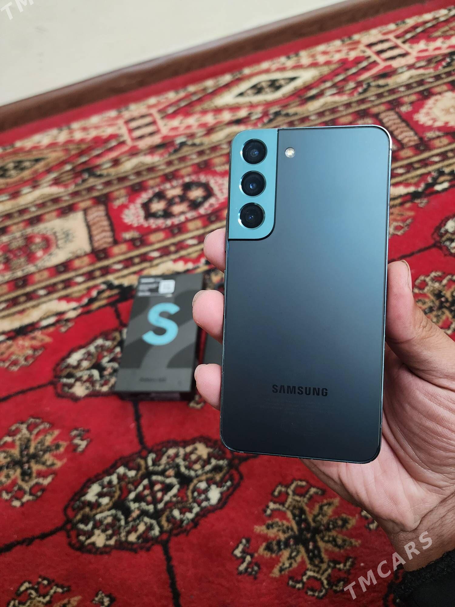 Galaxy S22 (2SIM) - Hitrowka - img 1