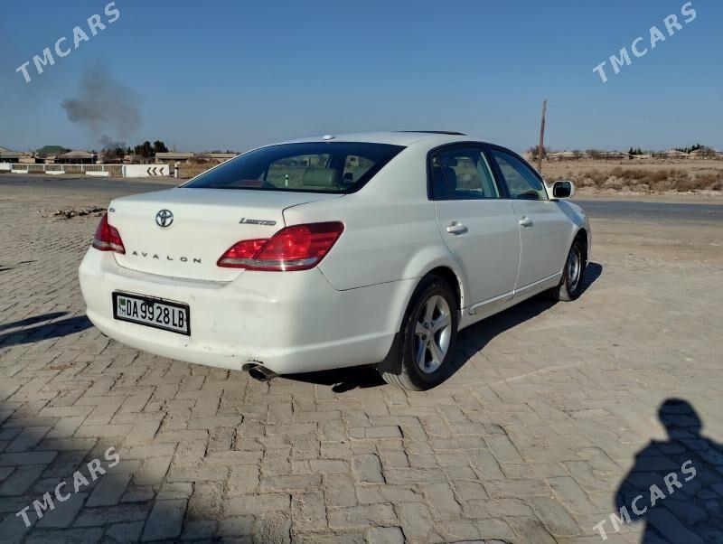 Toyota Avalon 2005 - 170 000 TMT - Гарабекевюл - img 1