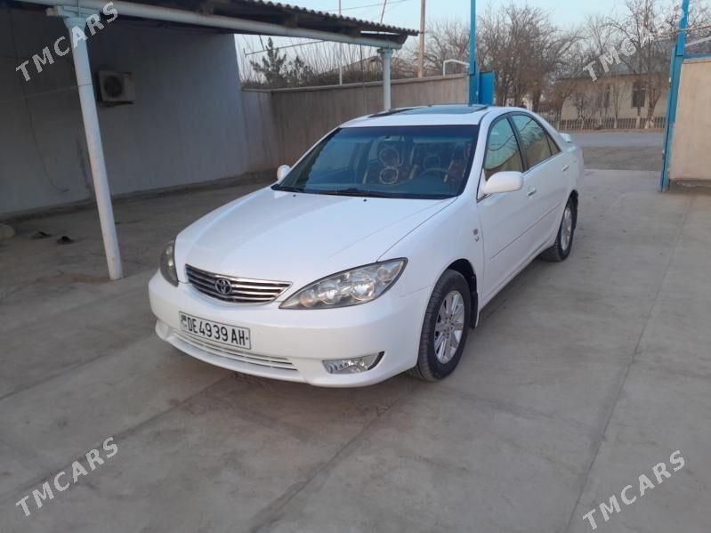 Toyota Camry 2002 - 138 000 TMT - Теджен - img 1