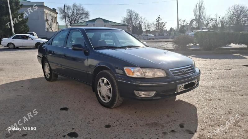 Toyota Camry 1998 - 140 000 TMT - Halaç - img 1