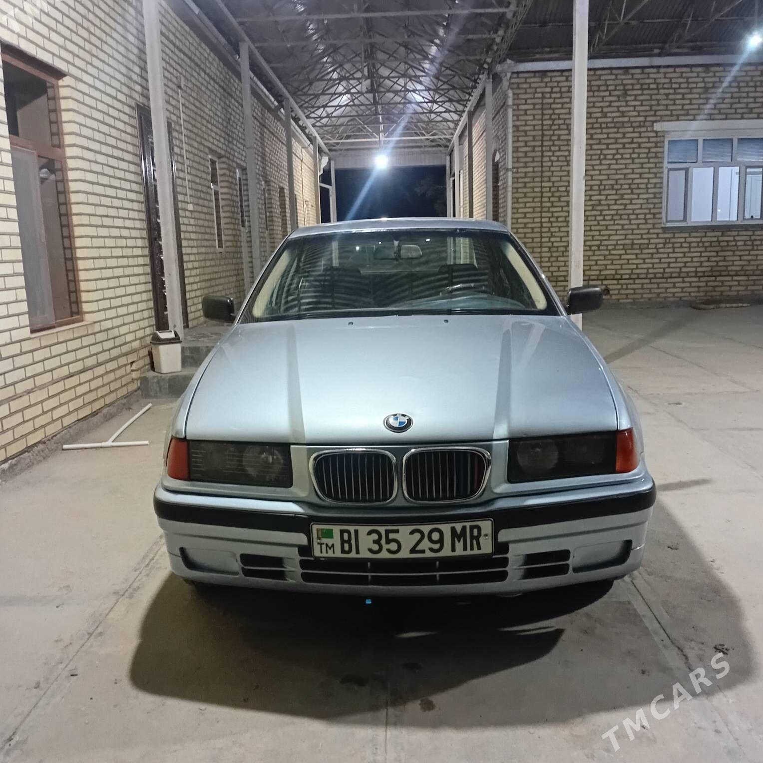 BMW 320 1992 - 31 000 TMT - Murgap - img 1