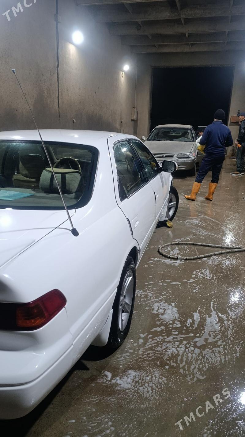 Toyota Camry 2001 - 140 000 TMT - Кёнеургенч - img 1